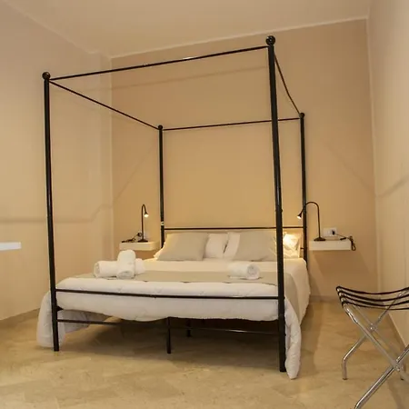 Quinto Πανσιόν Μπάρι